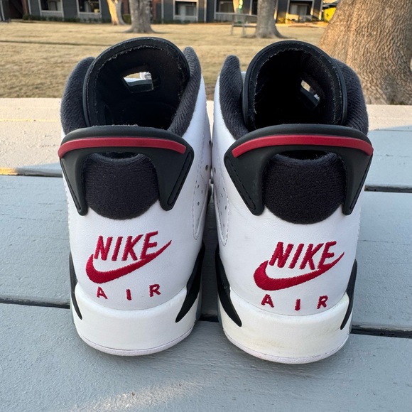 Air Jordan 6 Retro “Carmine” – Kids Size 3.5Y - Picture 9 of 17